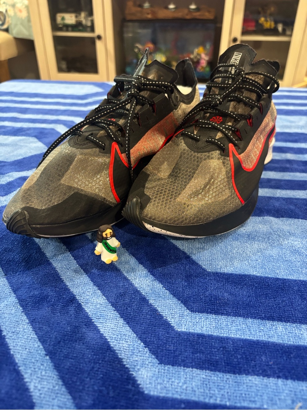 Nike Kids Sneakers Black with Red Accents